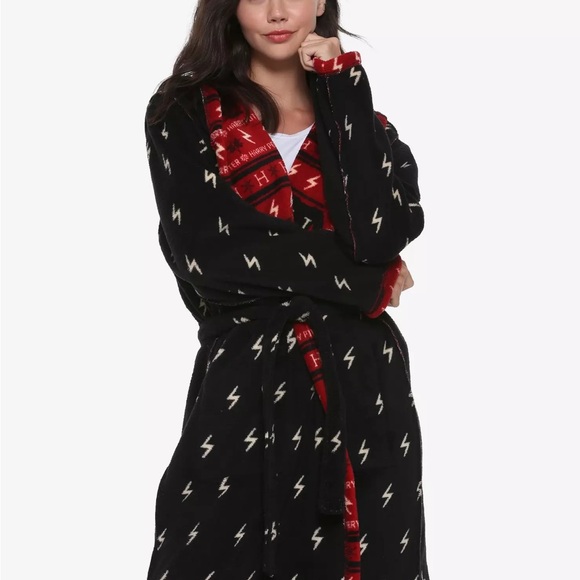 Harry Potter Reversible Robe - Warm Winter Comfy Fleece Cozy Hot Topic - Picture 3 of 8